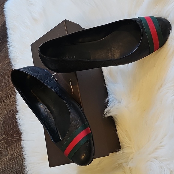Gucci Flats 9.5 - Picture 1 of 14